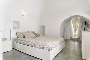 Trullo Chiara con piscina by Wonderful Italy