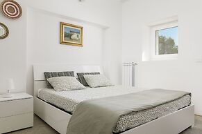 Trullo Chiara con piscina by Wonderful Italy