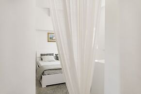 Trullo Chiara con piscina by Wonderful Italy
