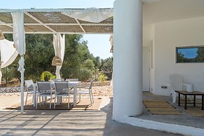 Trullo Chiara con piscina by Wonderful Italy