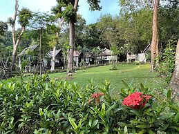 Vanara Bungalows & Restaurant
