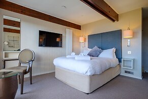 Paddock House