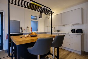 Paddock House