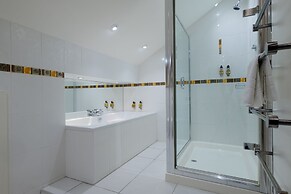 Paddock House