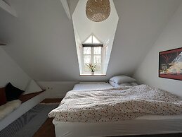 Lake View Apartment