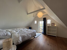 Lake View Apartment