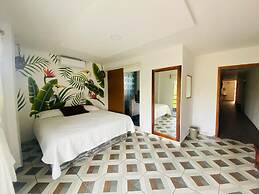 K&M Hotel