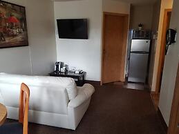 Pines Motel