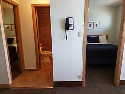 Pines Motel
