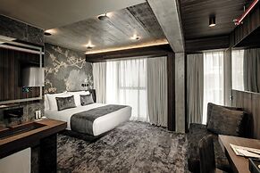 Fitch Hotel