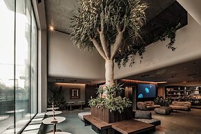 Fitch Hotel