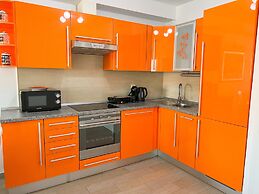 MIRROR apartment