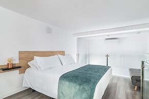 Open Sea Suites