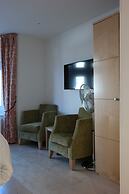 Alma Rooms