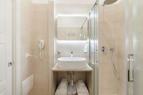 Adelante Rooms