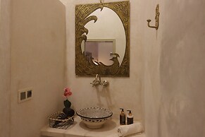 Riad la fayette bed & breakfast