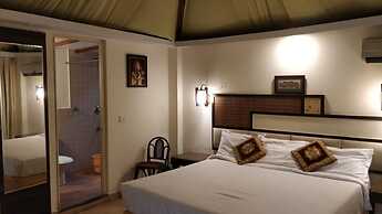 Bay Leaf Resort