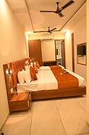 Hotel Embassy INN