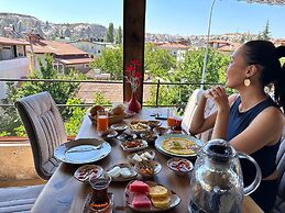 Aysel Inn House