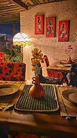 Aysel Inn House