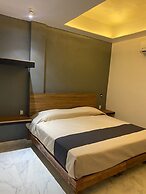 HOTEL CAMELINAS EXPRESS