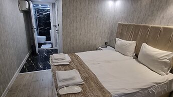 Diamond Pruva Hotel