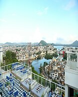 Hotel Darbargarh, Udaipur