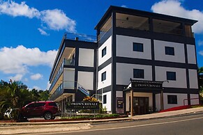 Crown Royale Hotel & Lounge