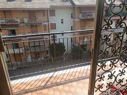CLOSE TO GOLF COURT FLAT