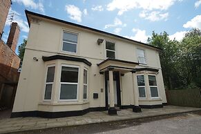 Arbourfield Lodge | Serviced Accomodation
