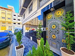 Elite Holiday Homes - Luxury & Centric Flat
