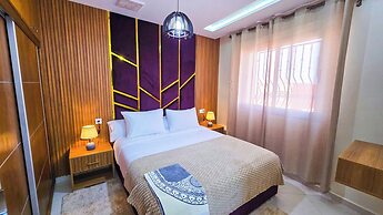 Elite Holiday Homes - Luxury & Centric Flat