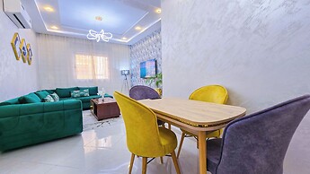Elite Holiday Homes - Luxury & Centric Flat