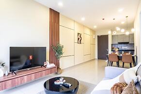 M Vertica KL by Airhost