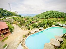 Co Lau Village