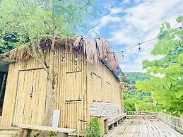 Co Lau Village