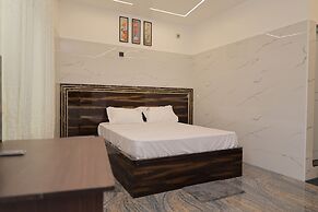 HOTEL CYRIL
