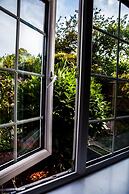 Inviting 1-bed Apartment in Dartford