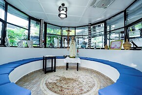 Blue Veil Villa