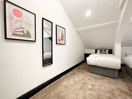 Mulberry Aparthotel