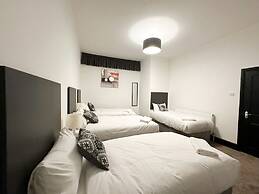 Mulberry Aparthotel
