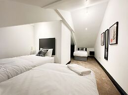 Mulberry Aparthotel