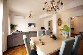 ew Thission Luxury Apartment