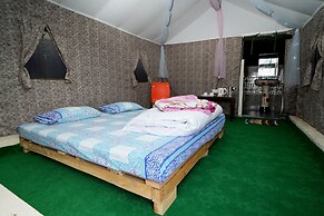 MYSTERY HILLS RESORT