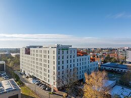 MILESTONE Wroclaw Fabryczna by Tribera