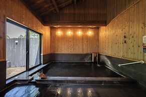 Tsuwabuki-no-Hana