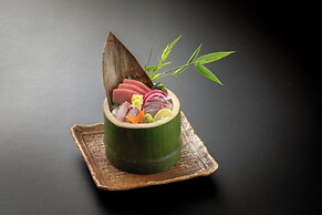 Tsuwabuki-no-Hana