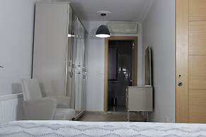 Solo Suites Hotel