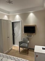 Solo Suites Hotel