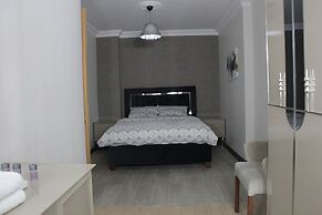Solo Suites Hotel